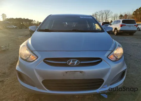 2015 Hyundai Accent Gs z USA, uszkodzony, nr VIN KMHCT5AE4FU203305